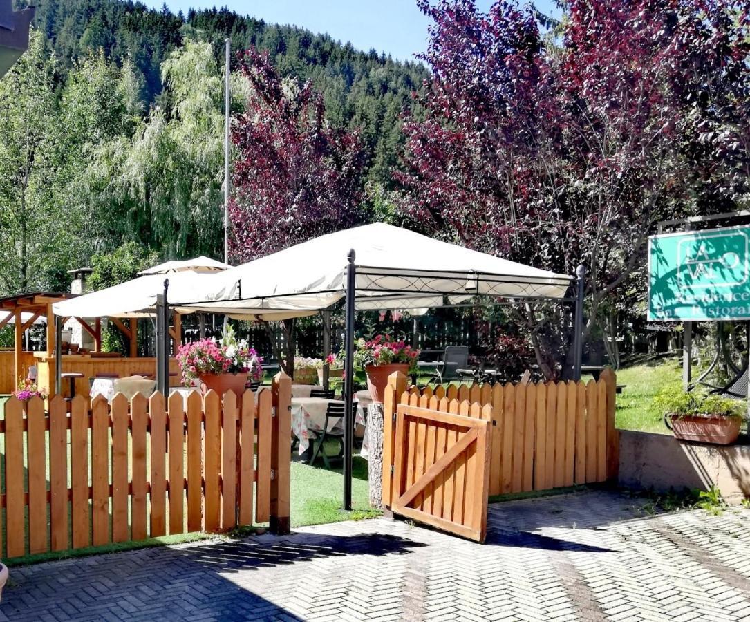 Hotel La Val Isolaccia Eksteriør billede