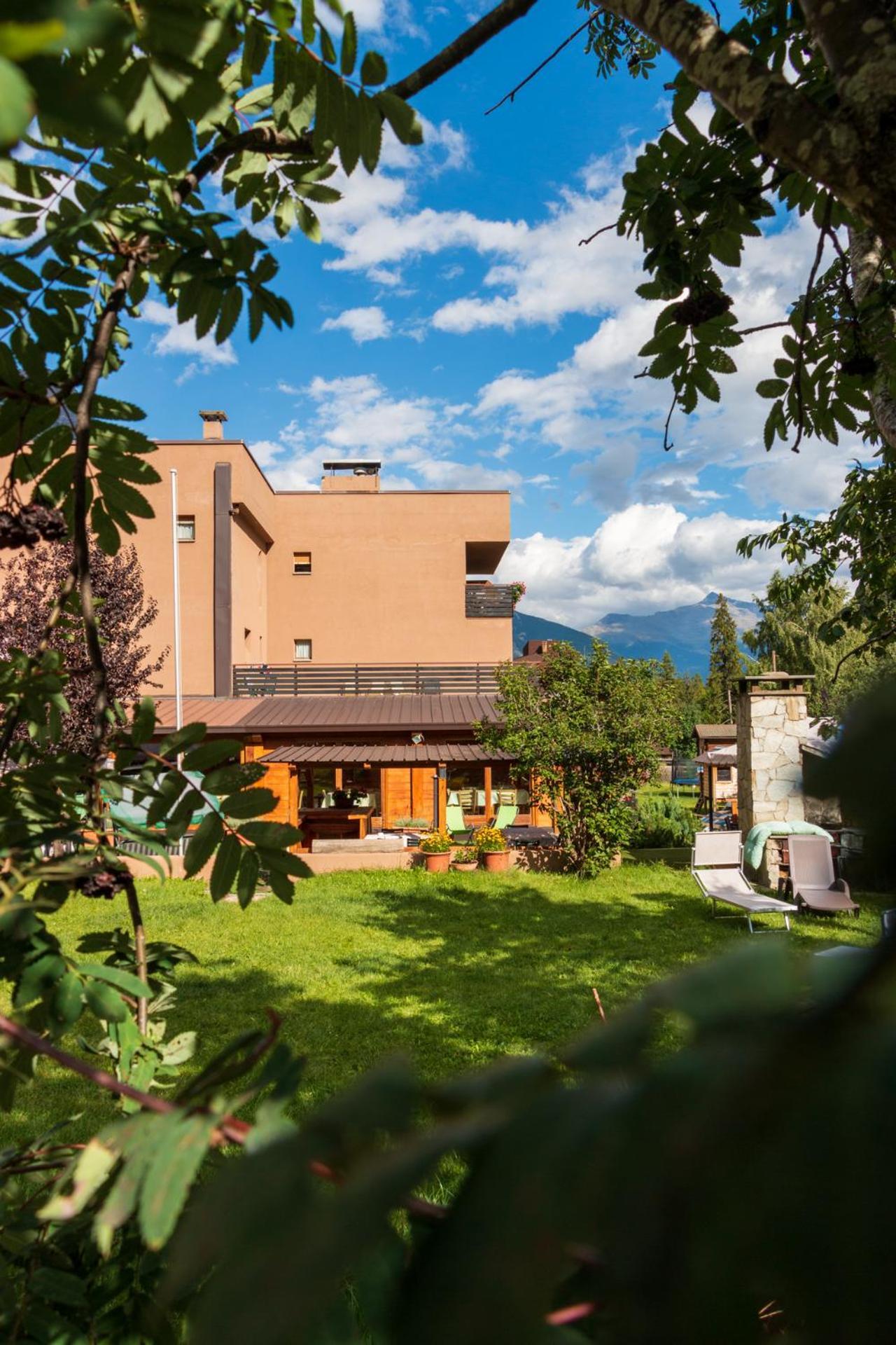 Hotel La Val Isolaccia Eksteriør billede