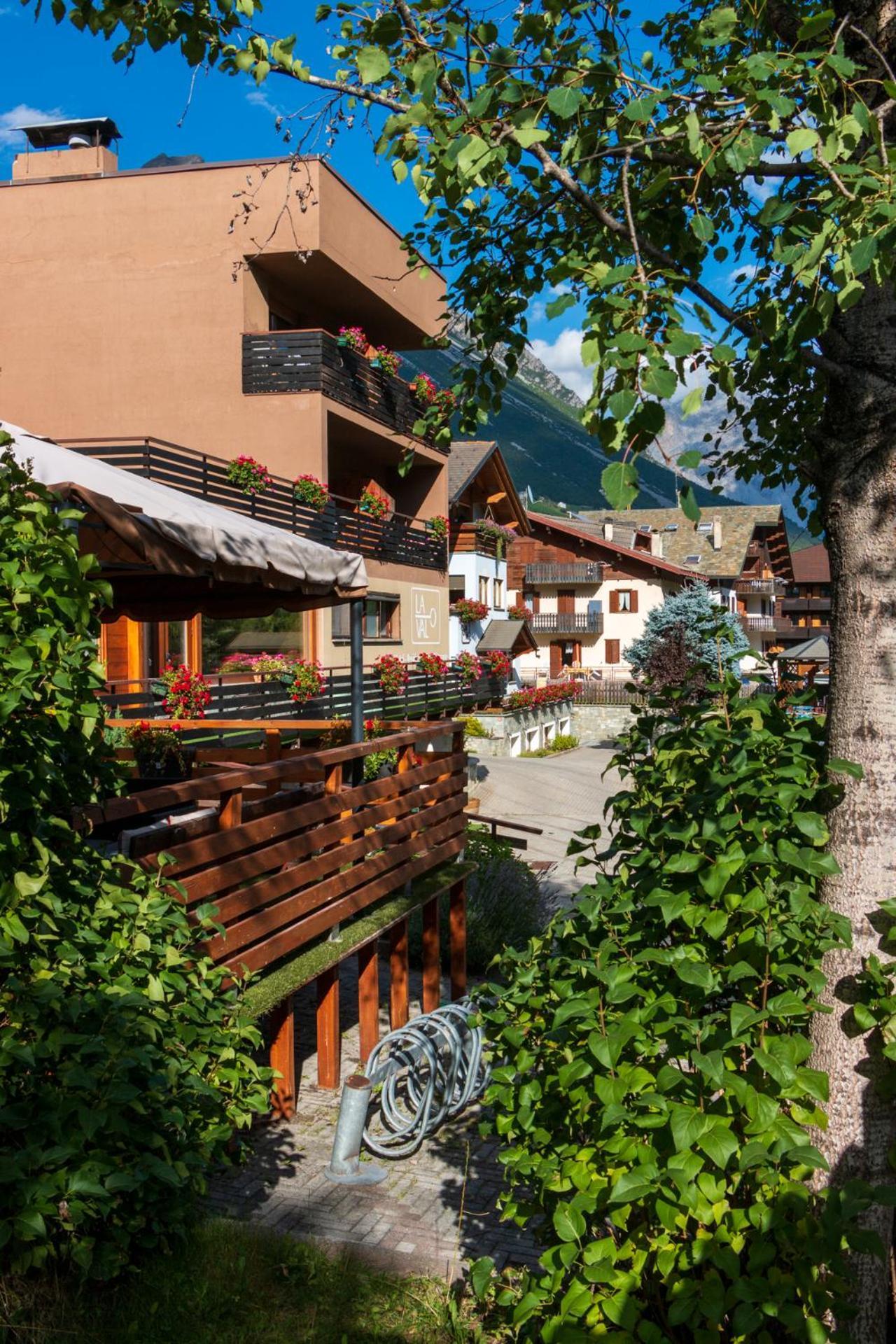 Hotel La Val Isolaccia Eksteriør billede