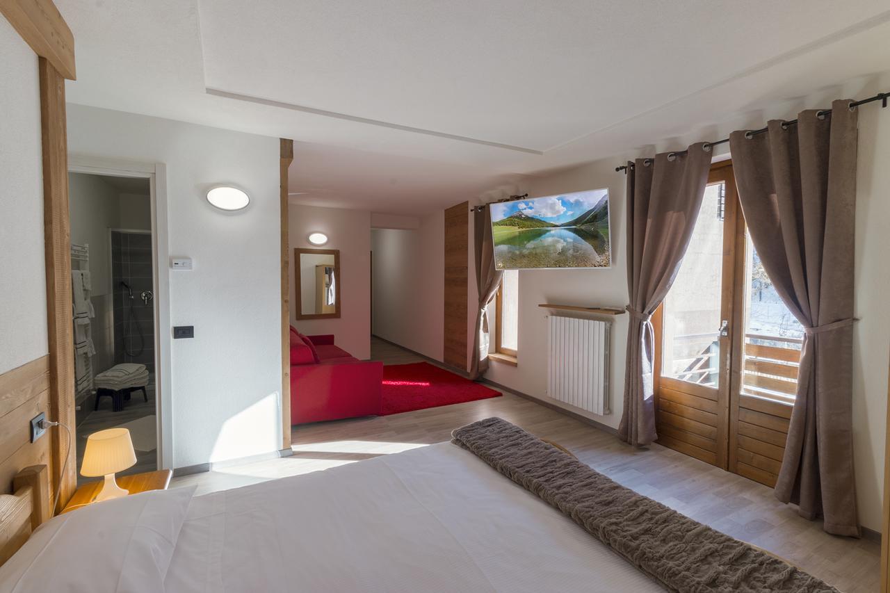 Hotel La Val Isolaccia Eksteriør billede