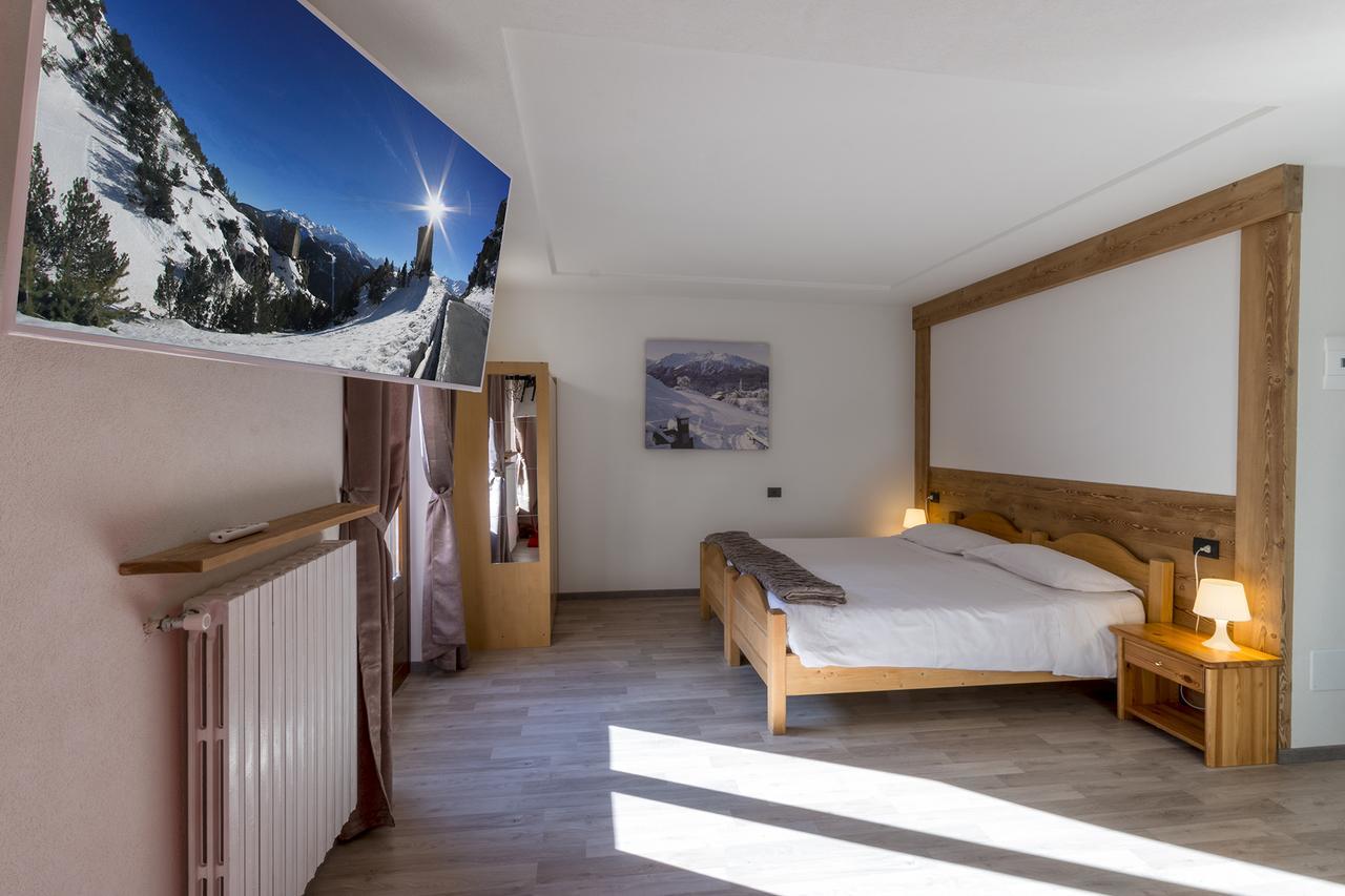 Hotel La Val Isolaccia Eksteriør billede