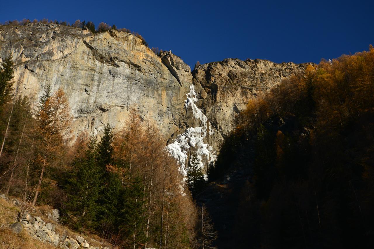 Hotel La Val Isolaccia Eksteriør billede