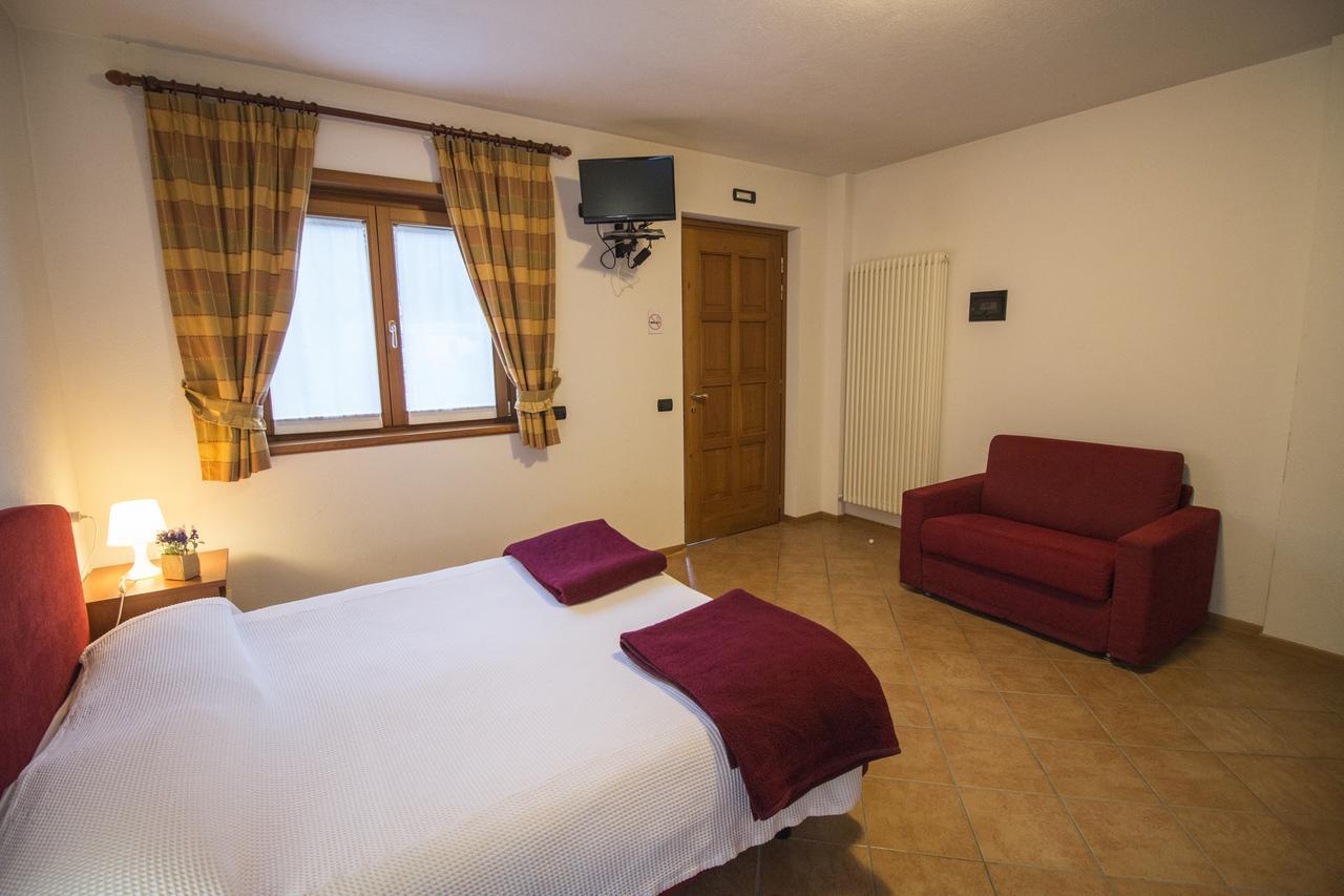 Hotel La Val Isolaccia Eksteriør billede